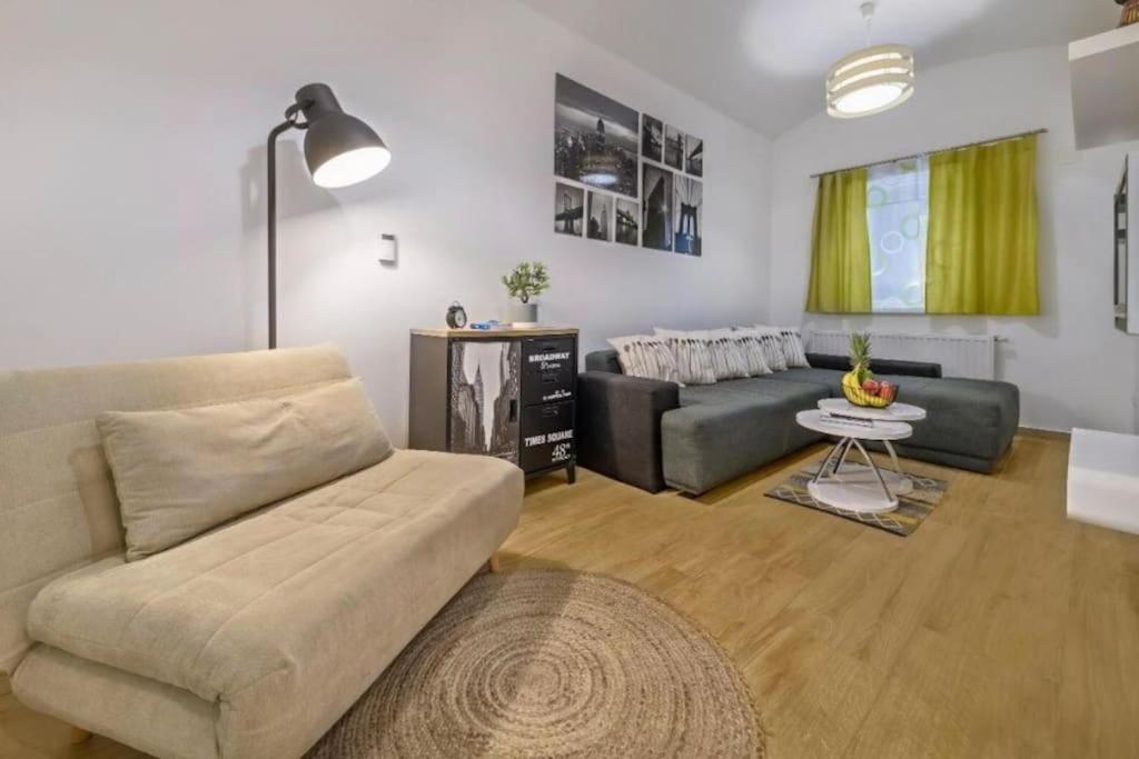 Appartamento One Downtown Zagabria Esterno foto